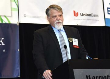 CONSUMER: DAVE ROBINS