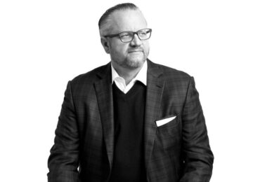 FINANCE/BANKING: DAVID BAHNSEN