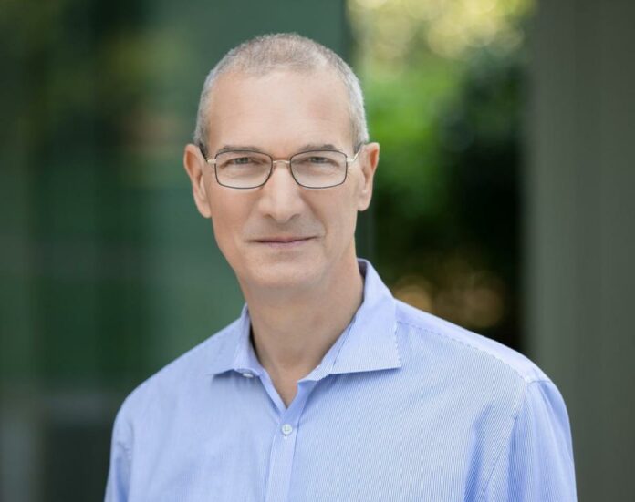 Photo of Shlomi Nachman