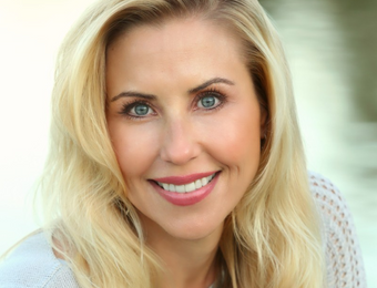 COMMUNITY: AUTUMN STRIER