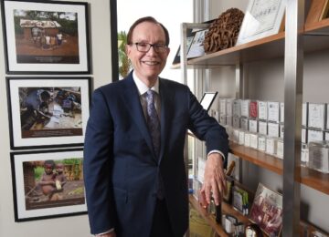 FINANCE/BANKING: EDWARD CARPENTER