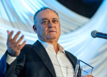 Mobix Labs To Go Public, $300M Valuation