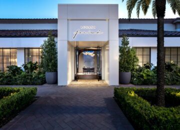 Jeweler’s Luster Grows via Private Club