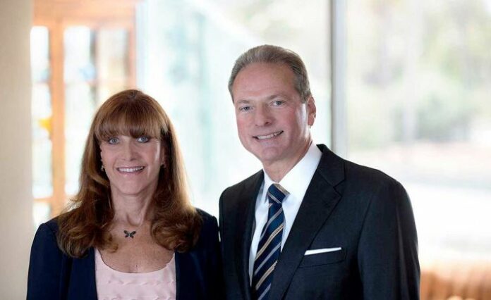 samueli duo Susan & Henry Samueli