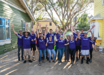 LoanDepot CEO Hammers For Habitat for Humanity