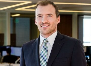 Pimco Manager Sets Sights on Real Estate