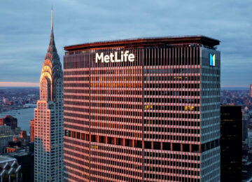 MetLife Extends Lease at Irvine Co. NYC Tower