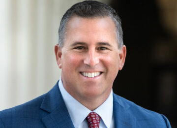 On the Move: J.P. Morgan Private Bank Welcomes Derick Roselli