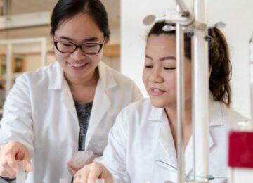 Chapman Appoints New  Pharmacy School Dean
