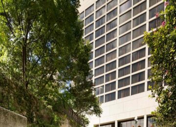 Sunstone Paying $230M For Riverwalk Hotel