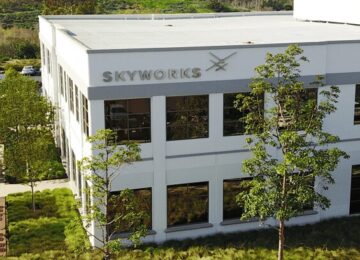 Skyworks’ Revenue Falls; Lantronix Stock Surges