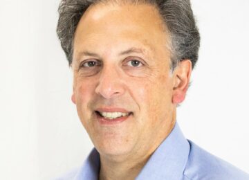 RxSight Increases Lens Sales 68%; Raises Guidance