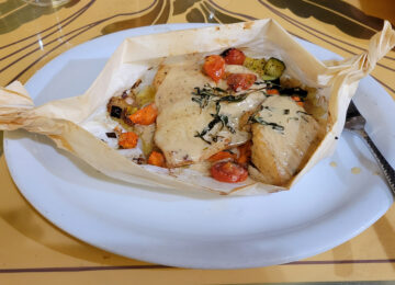 Anaheim White House Feeds Thousands of Hungry Children