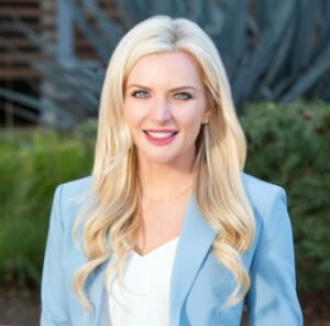 Kelly L. Galligan Headshot