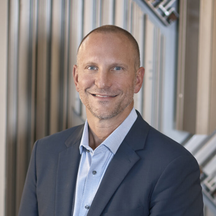 Kevin Heinly Headshot