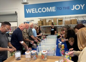 Families Come Together to Give Back