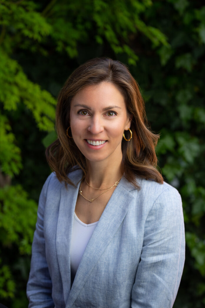 Kristen Abrams Headshot