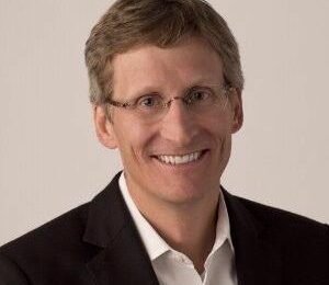 Edwards CFO Scott Ullem to Step Down Next Year