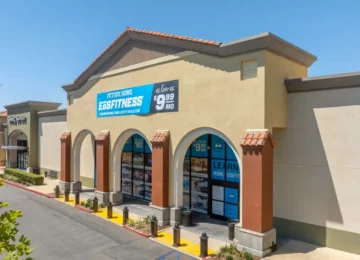 RSM Retail Center Changes Hands for $9.4M