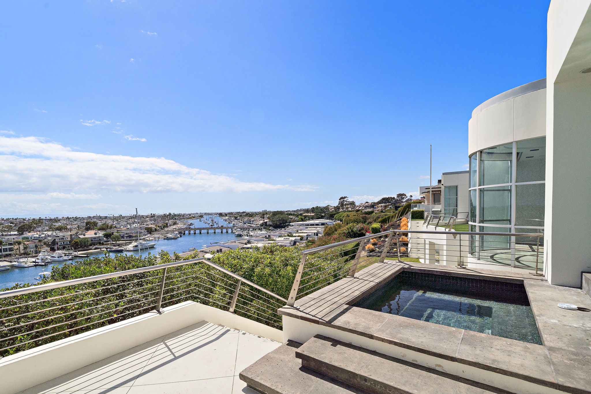 ‘Wide-lot’ Estate in Corona del Mar Sells for $17.7M