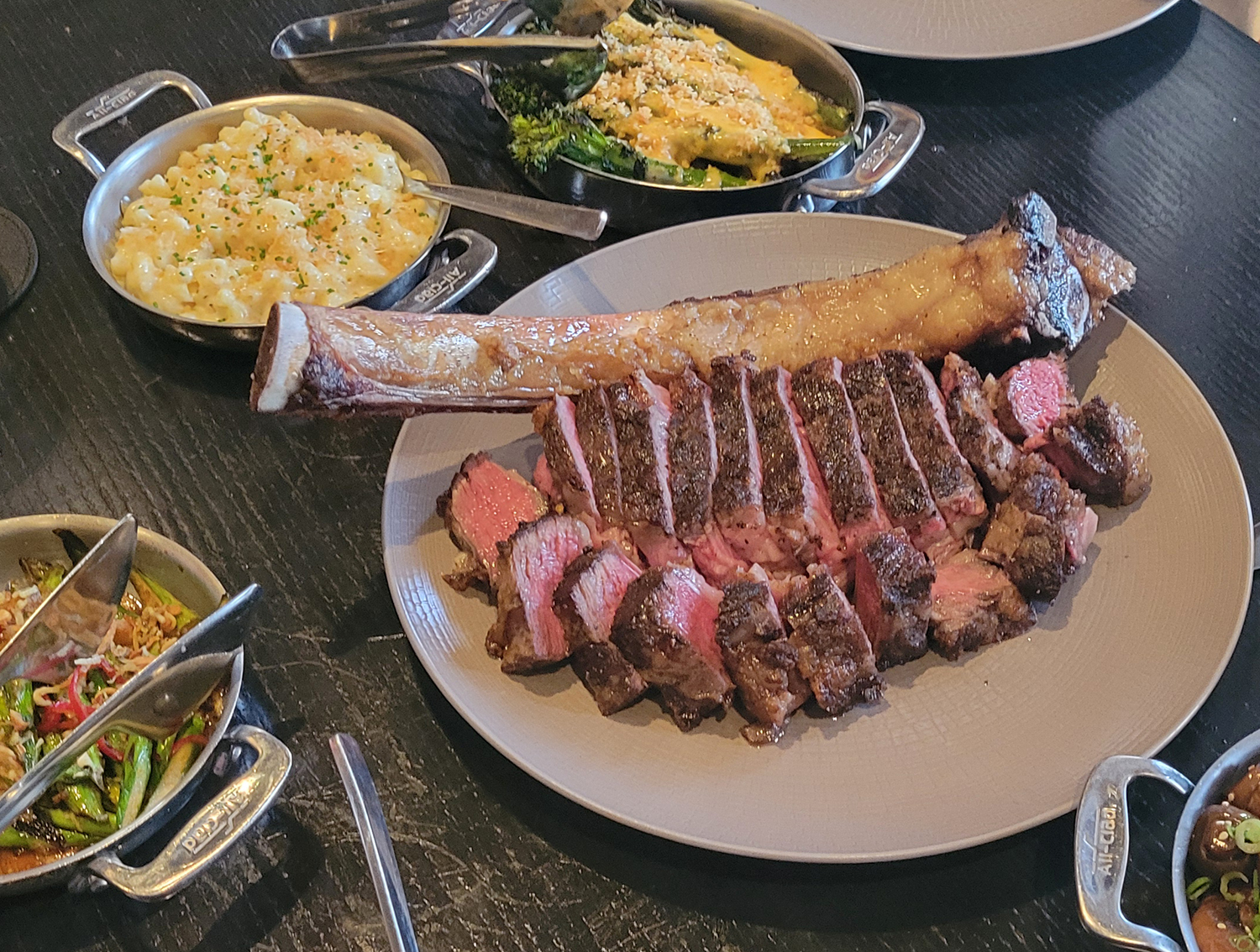 Bourbon Steak Blends Showmanship, Fine Dining